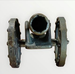 Cañón antiguo de bronce