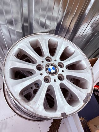 4 Llantas BMW 15" usadas
