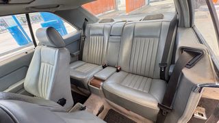 Mercedes-Benz Clase E 1988