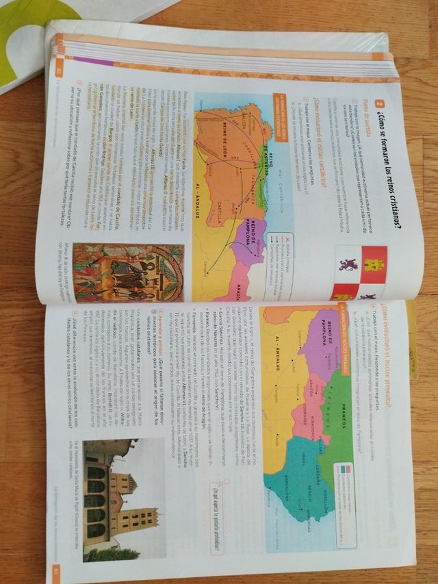 Geografía e Historia. 2 Secundaria. Revuela