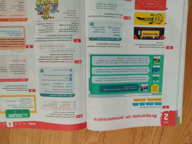 Français. 2 Secundaria. Adomania