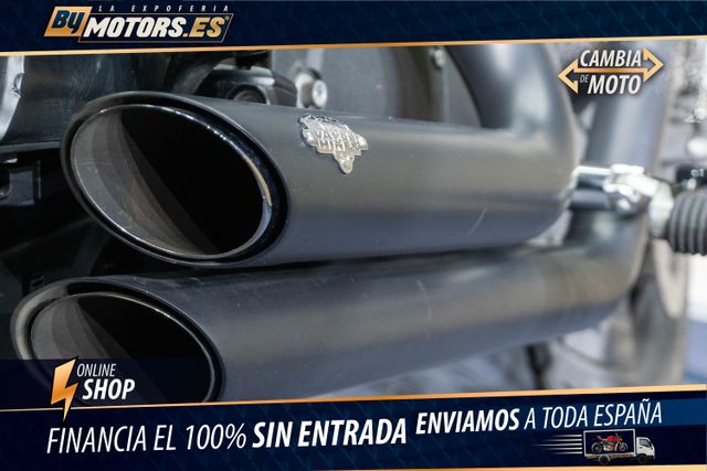 HARLEY DAVIDSON Sportster 1200 Roadster