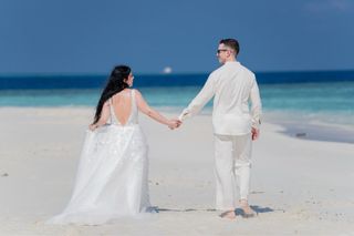 Vestido Novia espalda abierta de tul y encaje 