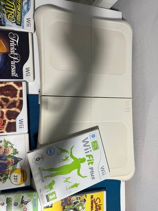 Wii blanca + 8 juegos