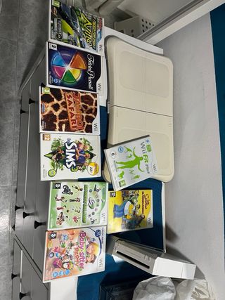 Wii blanca + 8 juegos
