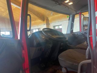 Grua Nissan Atleon 2003