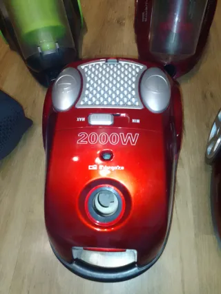 Aspiradora Orbegozo Roja