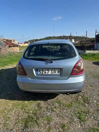 Nissan Almera