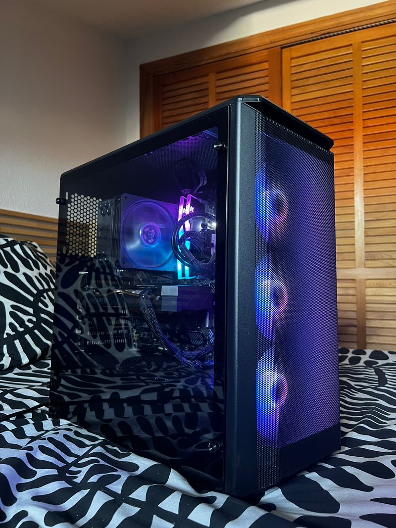 PC Gamer - Torre negra