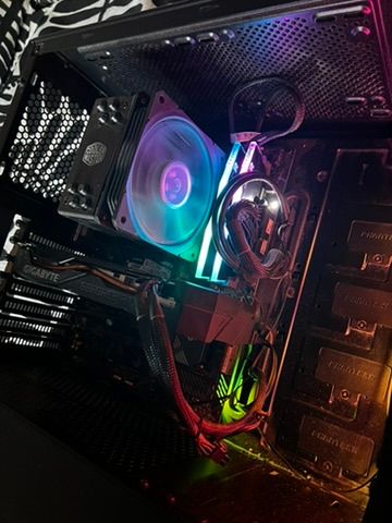 PC Gamer - Torre negra afbeelding 3