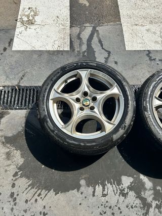 Llantas de alfa romeo originales con neumaticos 