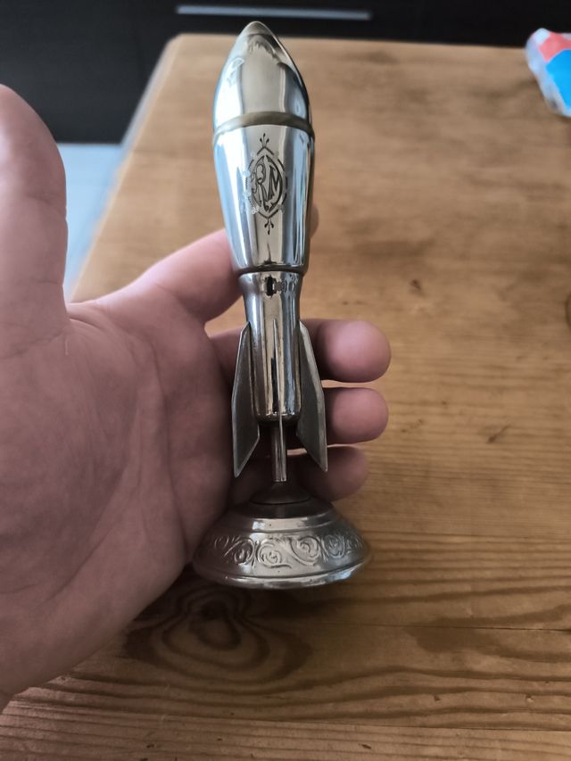 Accendino razzo vintage