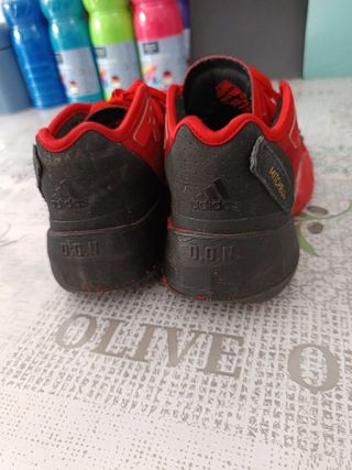 Zapatillas Adidas rojas