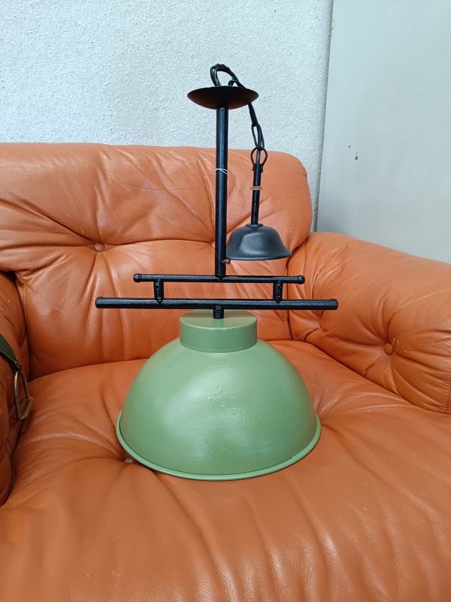 Lámpara verde industrial