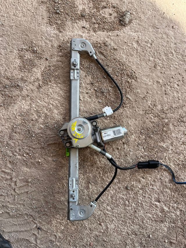 Elevalunas trasero izq BMW E46