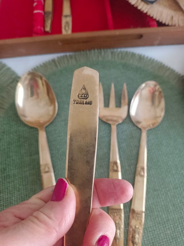 Cubiertos vintage Tailandia bronce 