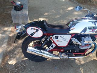 Moto Guzzi V7 Café Racer