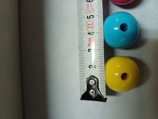 85 Bolas de colores para manualidades 5€