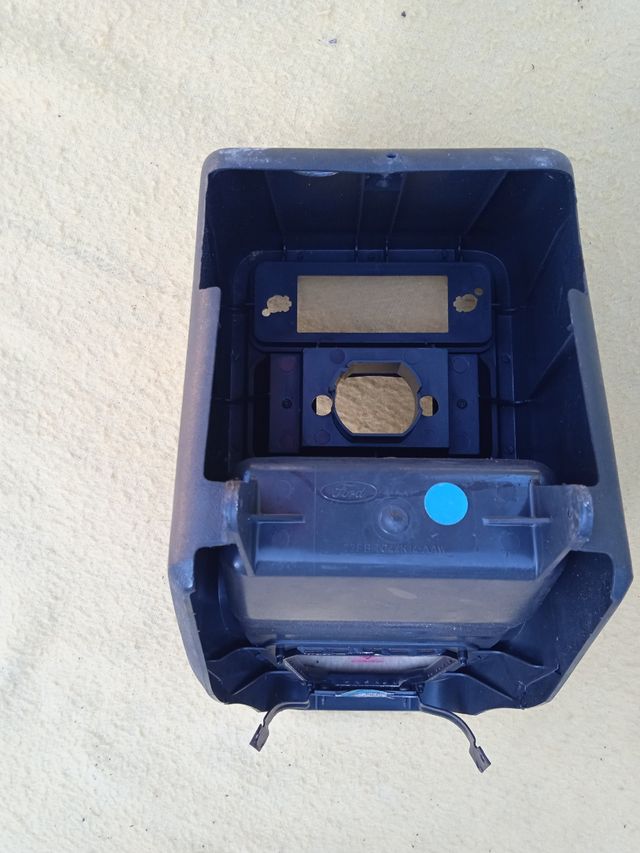 Consola central Ford Fiesta