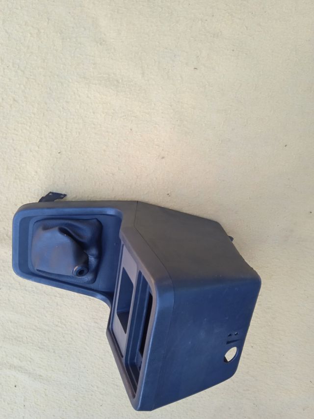 Consola central Ford Fiesta