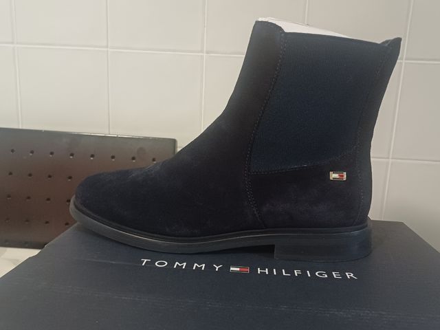 Botines Tommy Hilfiger Chelsea negros