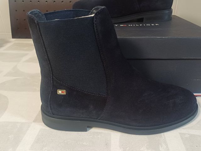 Botines Tommy Hilfiger Chelsea negros