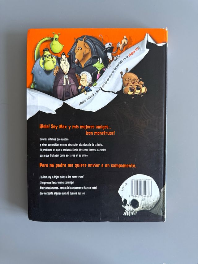 Vacaciones en el hotel encantado