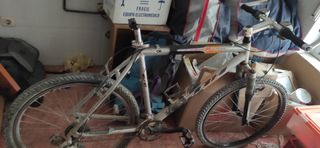 Bicicleta de montaña BH de 26