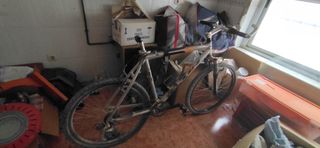 Bicicleta de montaña BH de 26