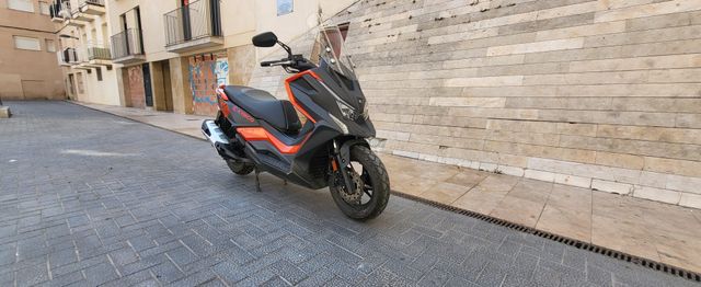 KYMCO DTX 350 - Scooter
