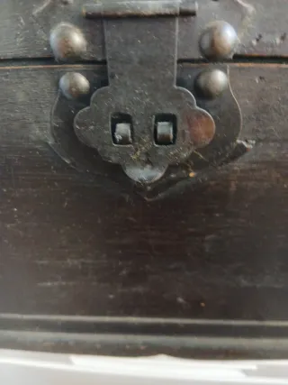 Baúl madera antiguo