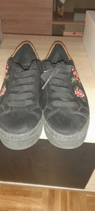 Zapatillas negras rojas mujer nº38