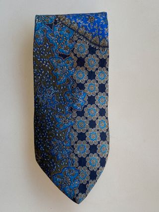 Corbata seda Canasta Santa Eulalia