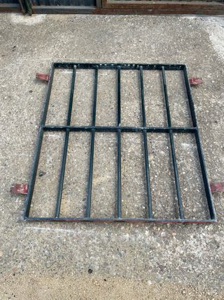 Reja ventana hierro.