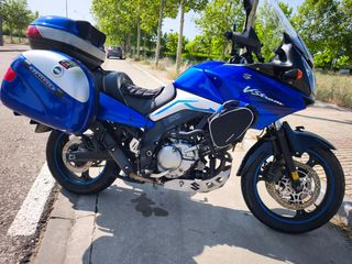 Suzuki V-Strom DL650 Azul