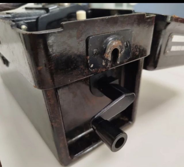 Teléfono militar antiguo OFERTA 4 teléfonos 200€