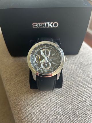 Reloj Seiko Cronógrafo - Negro/Plata