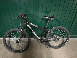 Bicicletta Rockrider nera