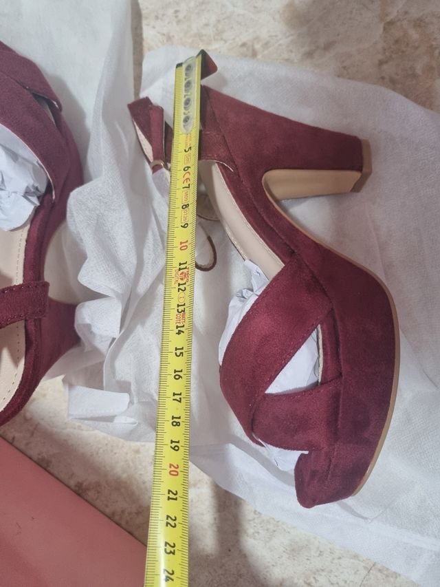 Sandalias de plataforma fiesta color Borgoña