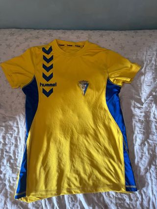 Camiseta Hummel Cádiz CF