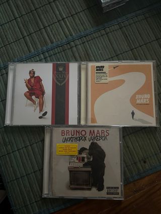 3 CDs Bruno Mars: Doo-Wops, 24k Magic & Unorthodox