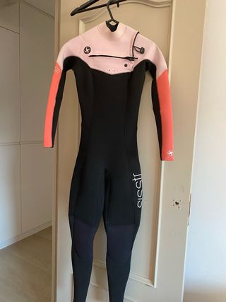 traje neopreno chica takla EU 32