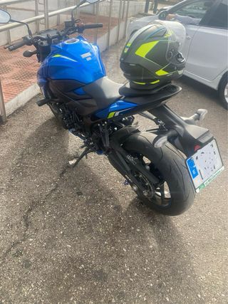 Suzuki GSX-S 750 Azul
