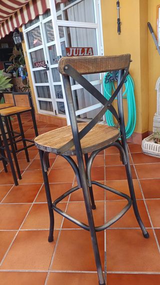 4 Taburetes bar/terraza metal y madera.