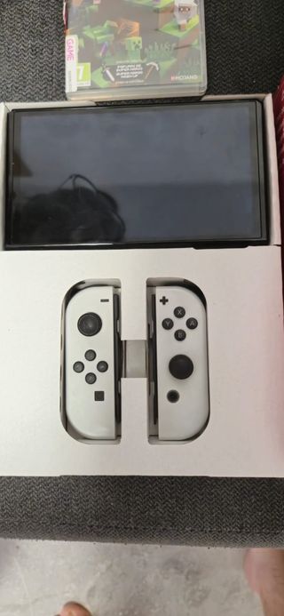 Nintendo Switch OLED Bianca - Come nuova
