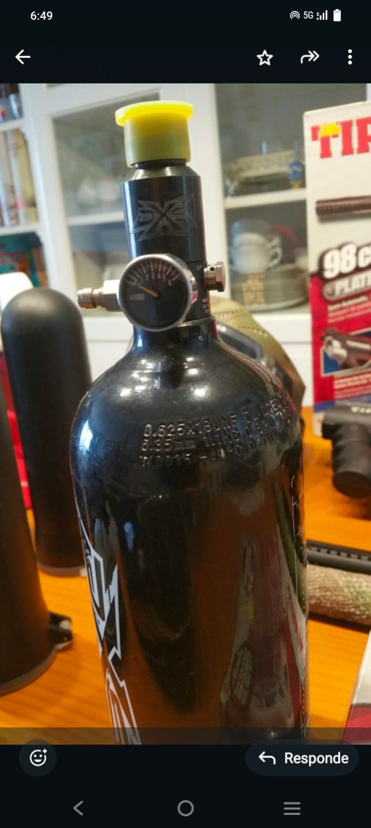 Máscara y equipo de Paintball