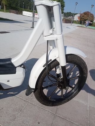 Vespa Vespino AL: Ciclomotor clásico Moto