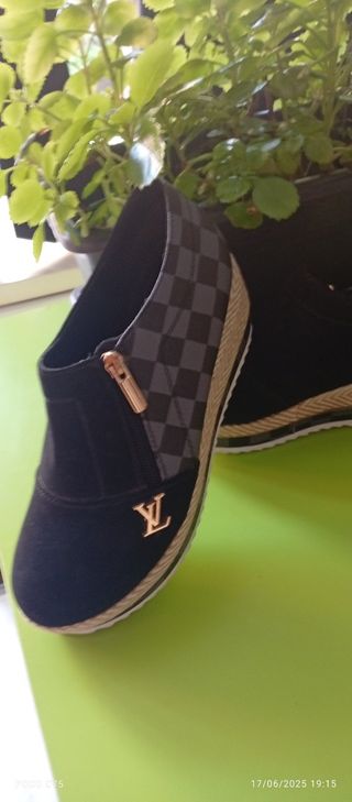 Zapatos plataforma LV
