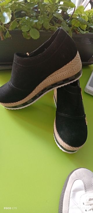 Zapatos plataforma LV