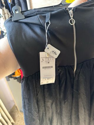 Vestido negro tul